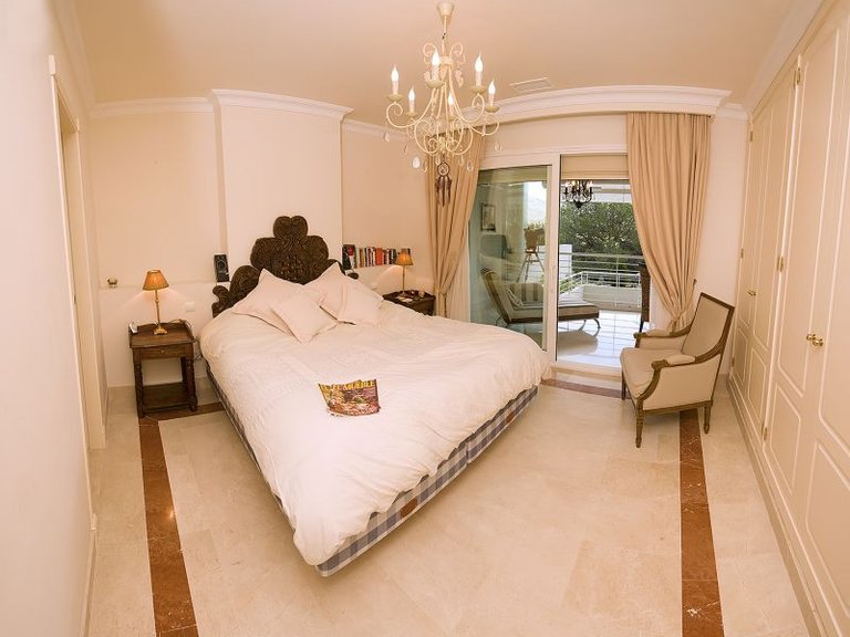 Apartment for Sale in Marbella, Malaga 8