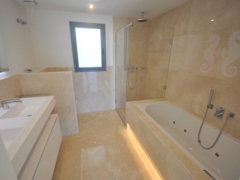 Apartment for Sale in Estepona, Malaga 27