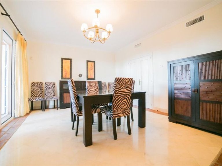 Town House for Sale in Estepona, Malaga 3