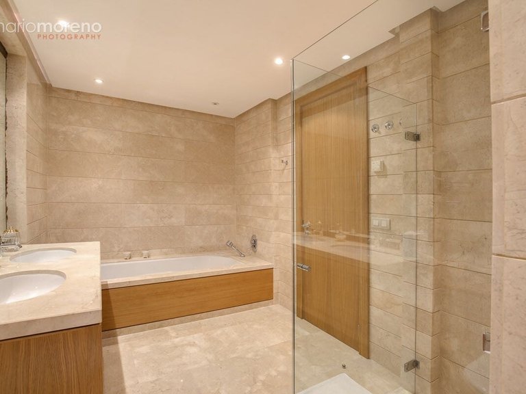 Apartment for Sale in Marbella, Malaga 15