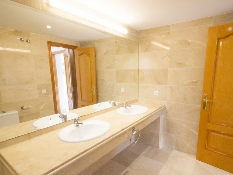 Town House for Sale in Marbella, Malaga 7