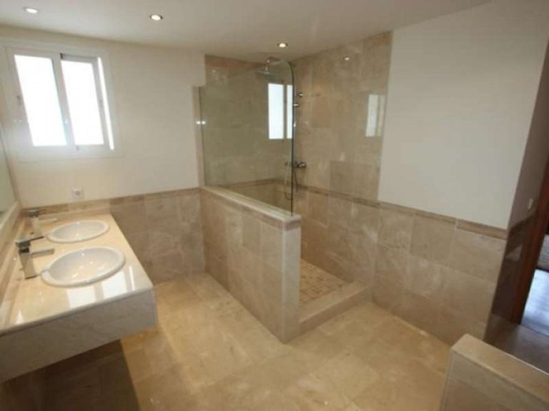 Apartment for Sale in Marbella, Malaga 5