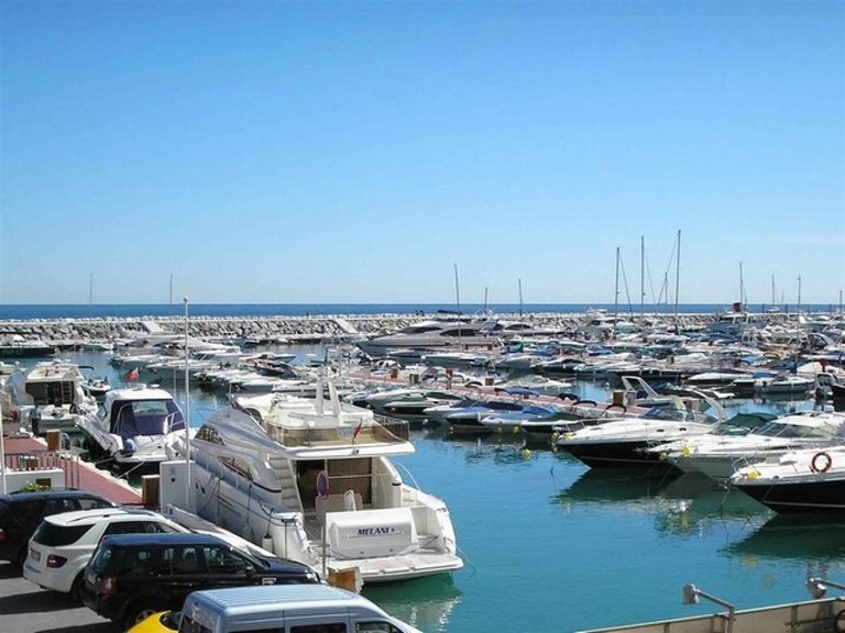 Apartment for Sale in Marbella, Malaga 1
