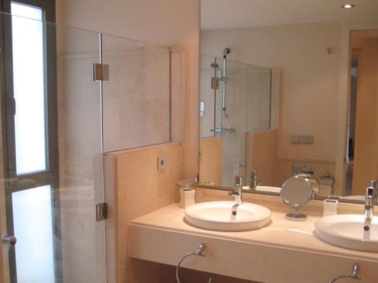 Apartment for Sale in Marbella, Malaga 7