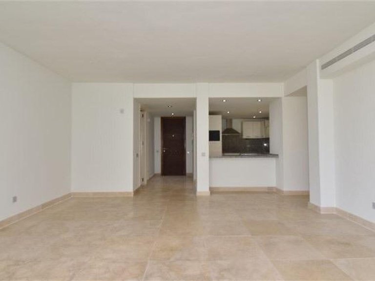 Apartment for Sale in Marbella, Malaga 25
