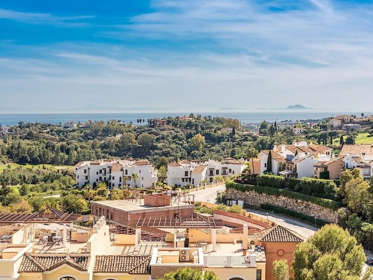 Apartment for Sale in Benahavis, Malaga 8