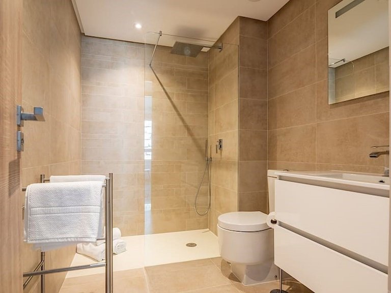 Apartment for Sale in Benahavis, Malaga 7