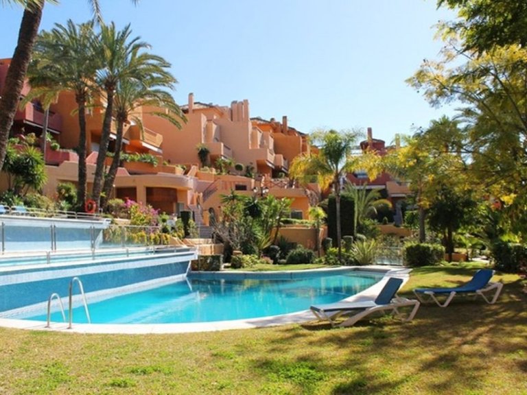 Town House for Sale in Marbella, Malaga 1