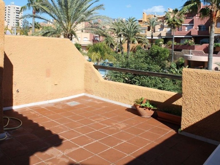 Town House for Sale in Marbella, Malaga 18