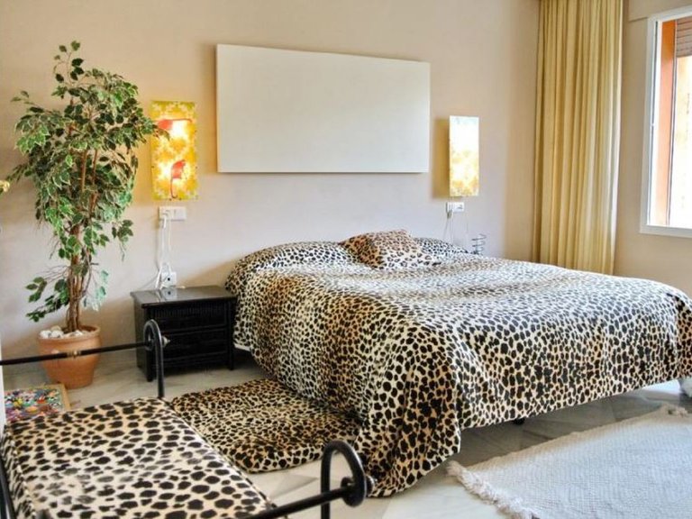 Town House for Sale in Marbella, Malaga 17