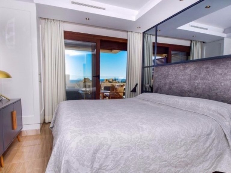 Penthouse for Sale in Estepona, Malaga 26