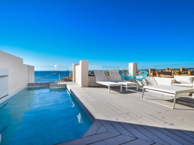 Penthouse for Sale in Estepona, Malaga 1