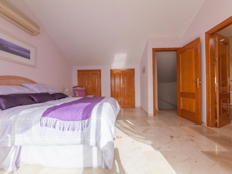 Town House for Sale in Marbella, Malaga 23