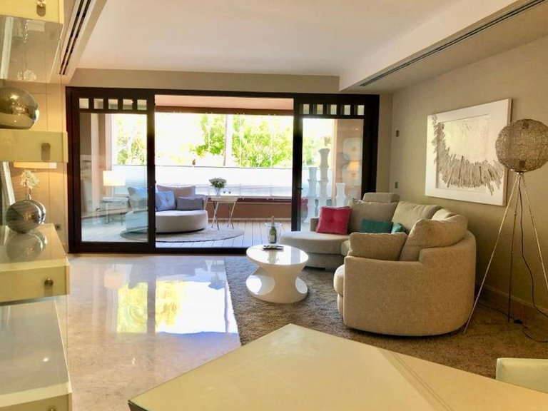 Apartment for Sale in Marbella, Malaga 12