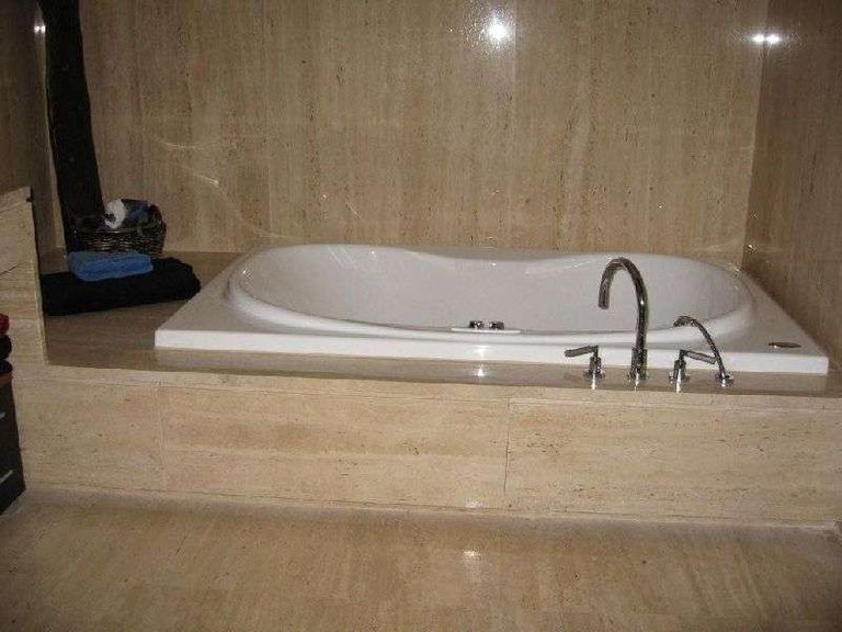 Apartment for Sale in Marbella, Malaga 24