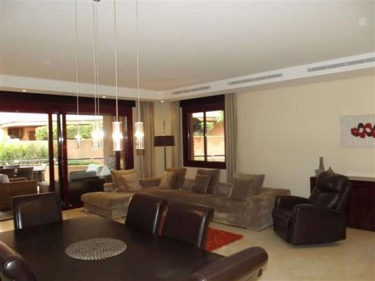Apartment for Sale in Marbella, Malaga 10