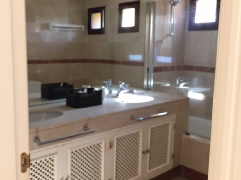 Apartment for Sale in Marbella, Malaga 15