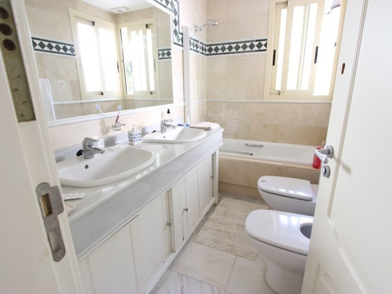 Apartment for Sale in Marbella, Malaga 8