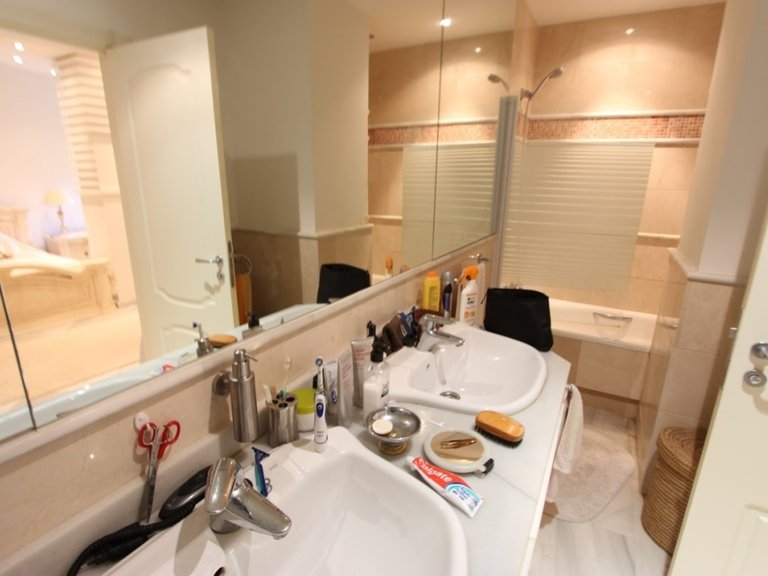 Apartment for Sale in Marbella, Malaga 21