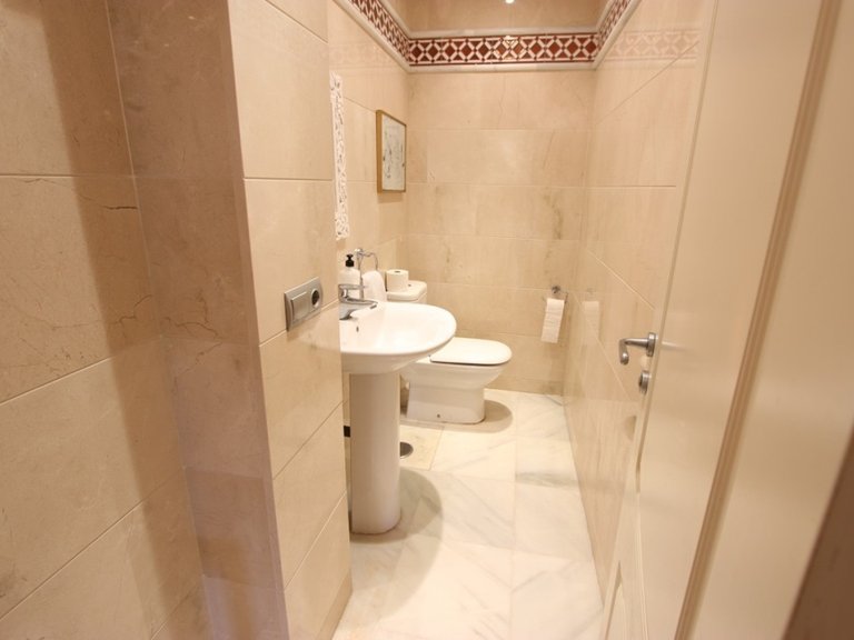 Apartment for Sale in Marbella, Malaga 25