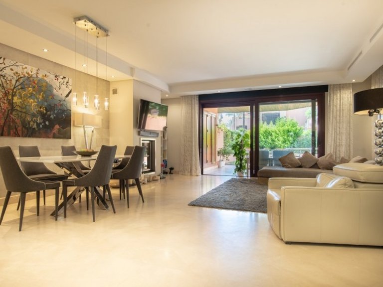 Apartment for Sale in Marbella, Malaga 17