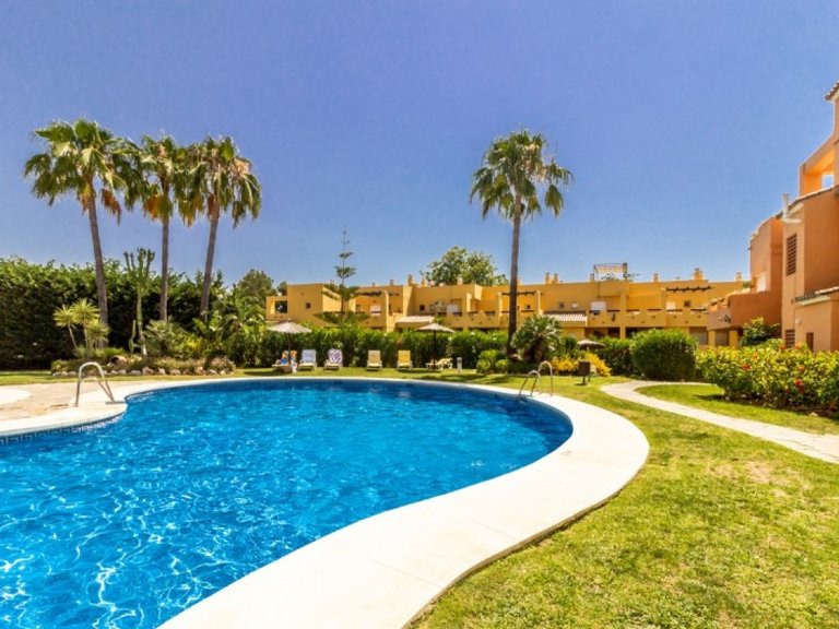 Town House for Sale in San Pedro De Alcantara, Malaga 1
