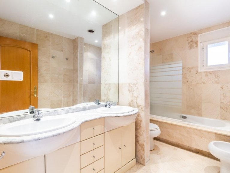 Town House for Sale in San Pedro De Alcantara, Malaga 8