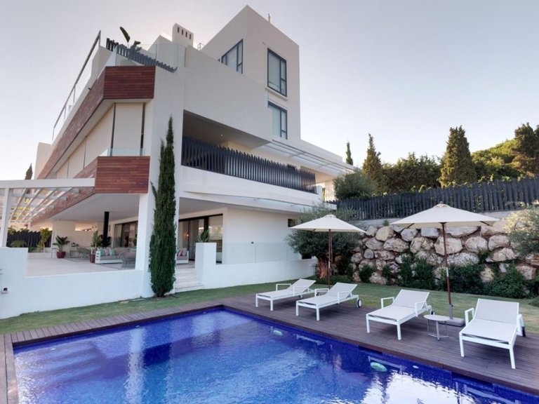 Apartment for Sale in Marbella, Malaga 2