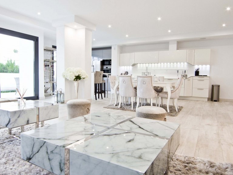 Villa for Sale in Estepona, Malaga 4