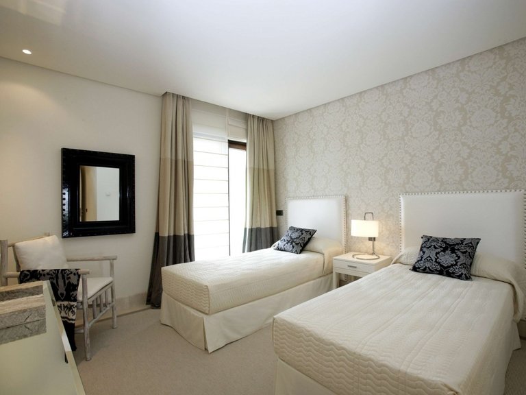 Apartment for Sale in Estepona, Malaga 4