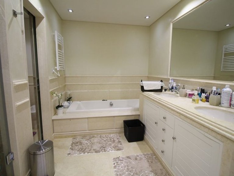 Apartment for Sale in Estepona, Malaga 18