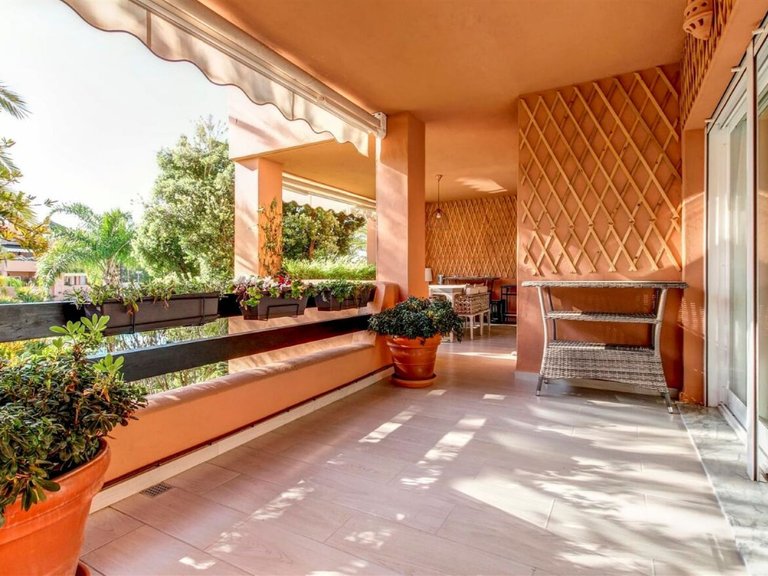 Apartment for Sale in Marbella, Malaga 17