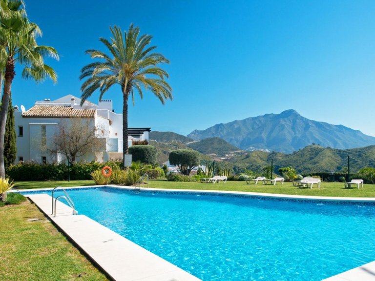 Apartment for Sale in Benahavis, Malaga 1