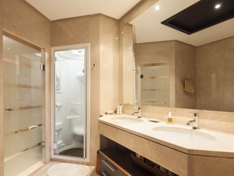 Apartment for Sale in Marbella, Malaga 8