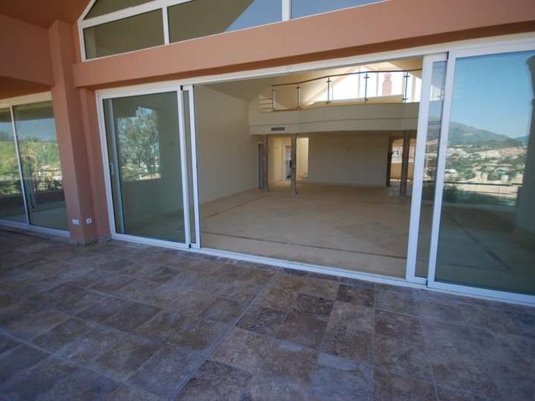 Penthouse for Sale in Marbella, Malaga 12