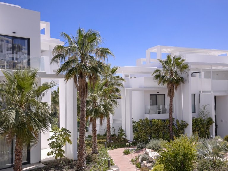 Apartment for Sale in Benahavis, Malaga 1