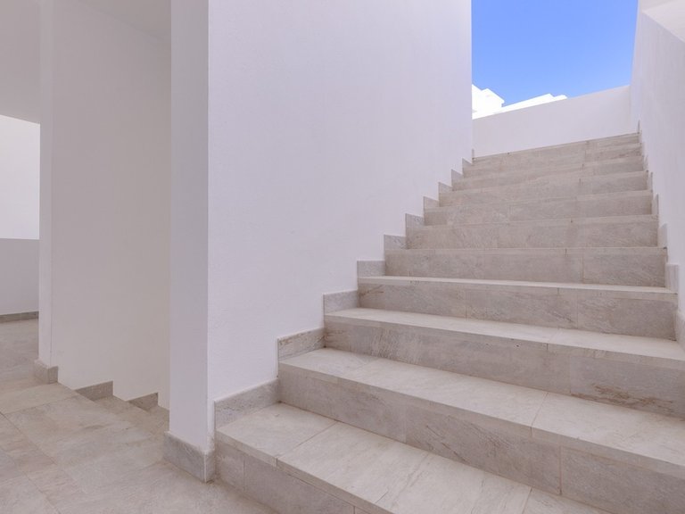 Apartment for Sale in Benahavis, Malaga 14