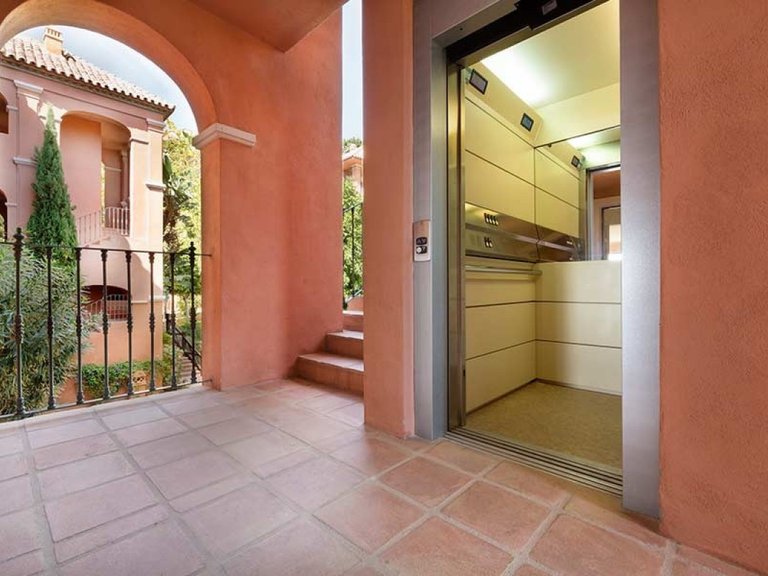 Apartment for Sale in Benahavis, Malaga 9