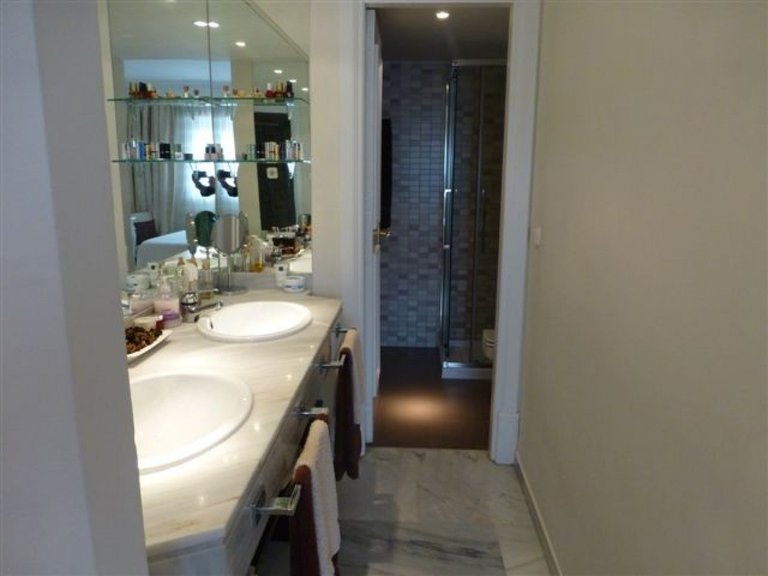 Apartment for Sale in Marbella, Malaga 7