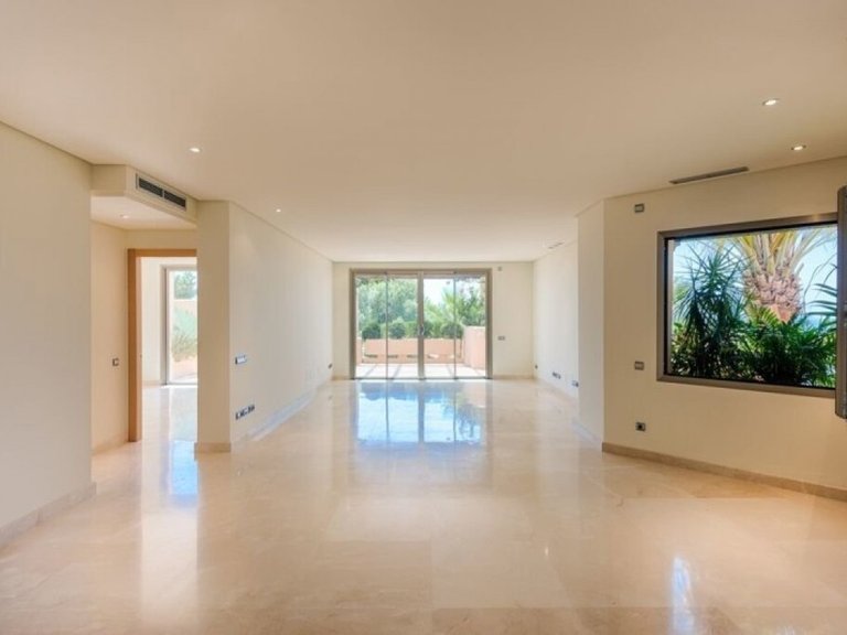 Apartment for Sale in Marbella, Malaga 7