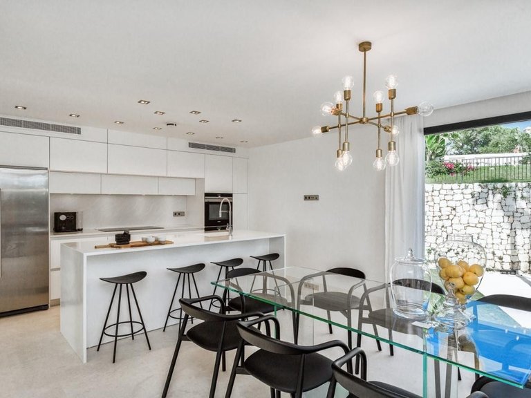 Villa for Sale in Marbella, Malaga 5