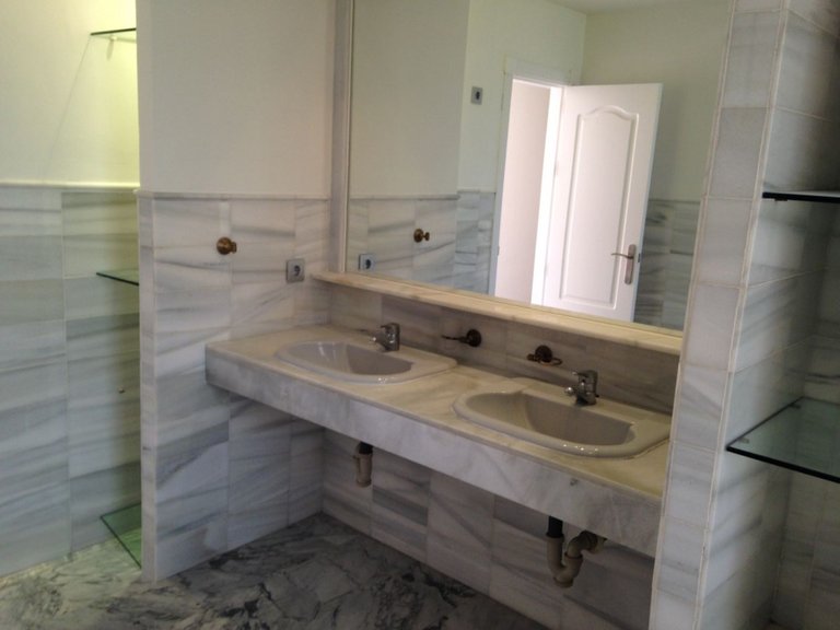Apartment for Sale in Estepona, Malaga 11