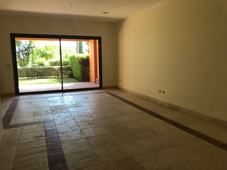 Apartment for Sale in Estepona, Malaga 10