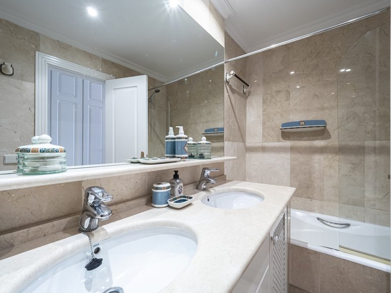 Apartment for Sale in Marbella, Malaga 4