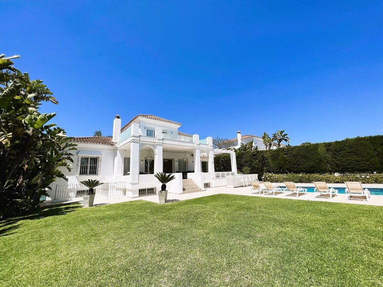 Villa for Sale in Marbella, Malaga 39