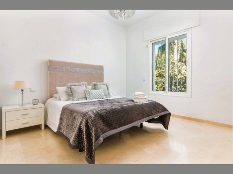 Villa for Sale in Marbella, Malaga 19