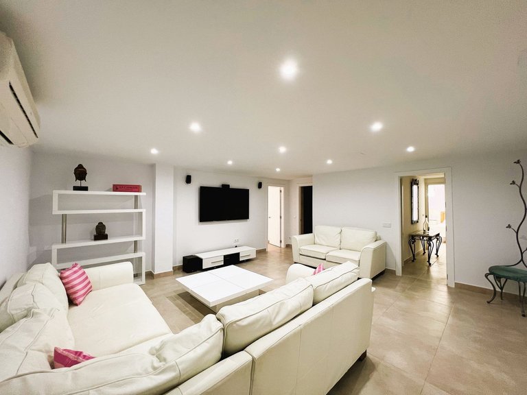 Villa for Sale in Marbella, Malaga 46