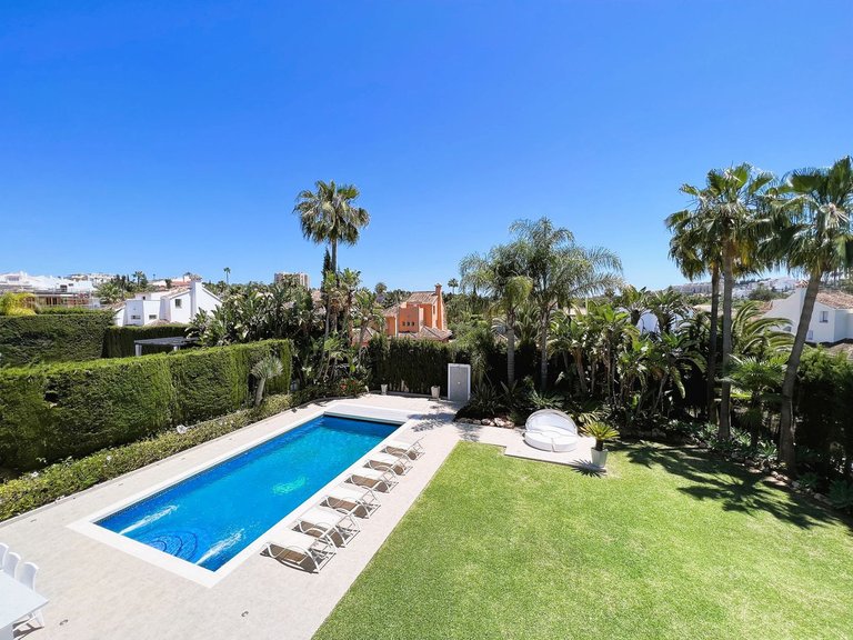 Villa for Sale in Marbella, Malaga 33
