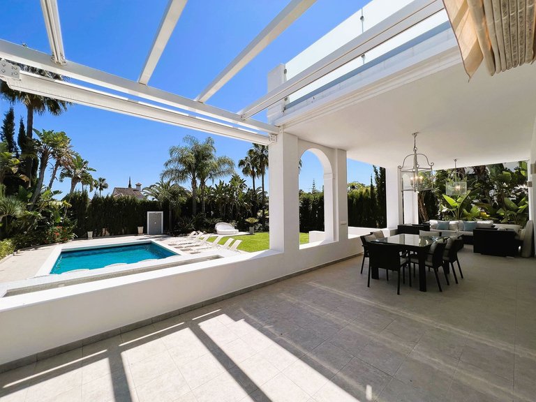 Villa for Sale in Marbella, Malaga 34