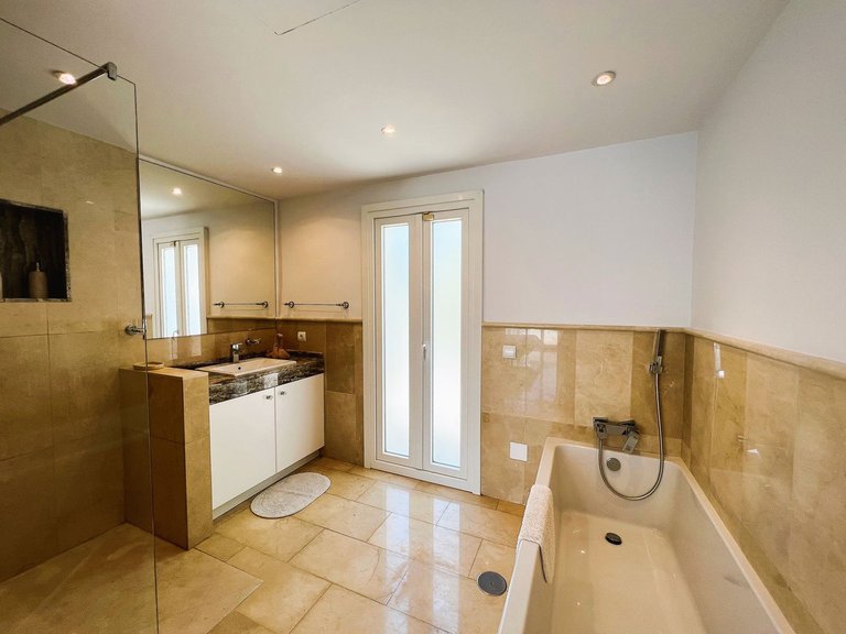 Villa for Sale in Marbella, Malaga 21